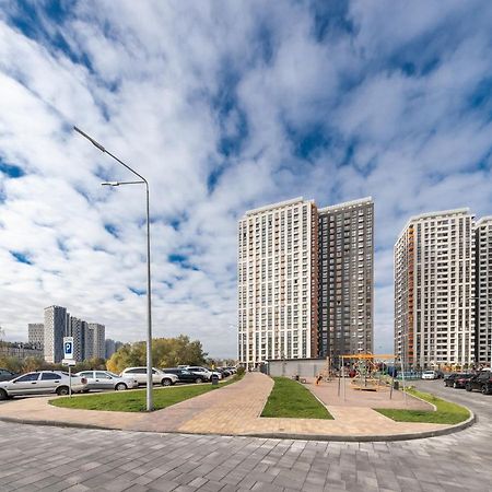Лучшие Апартаменты На 2 Этаже В Жк Seven Kyiv Exterior photo