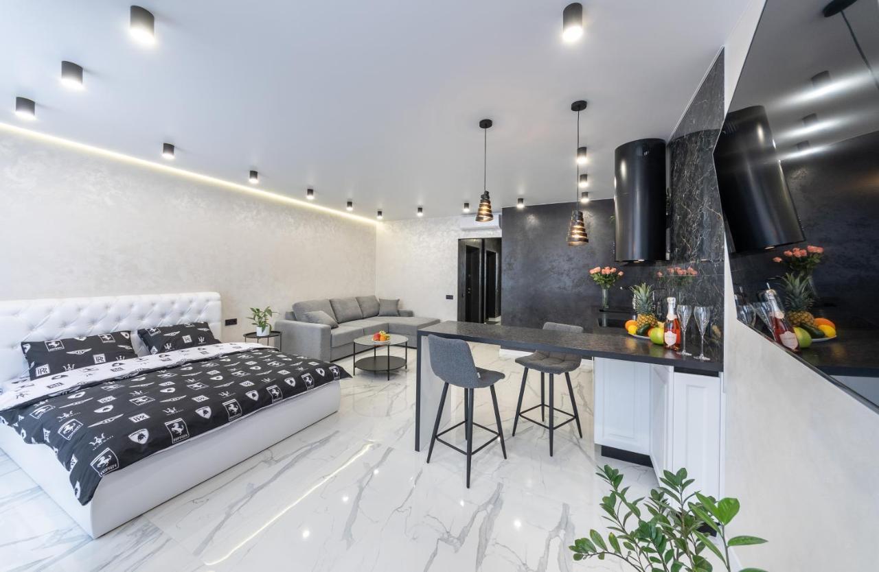 Лучшие Апартаменты На 2 Этаже В Жк Seven Kyiv Exterior photo