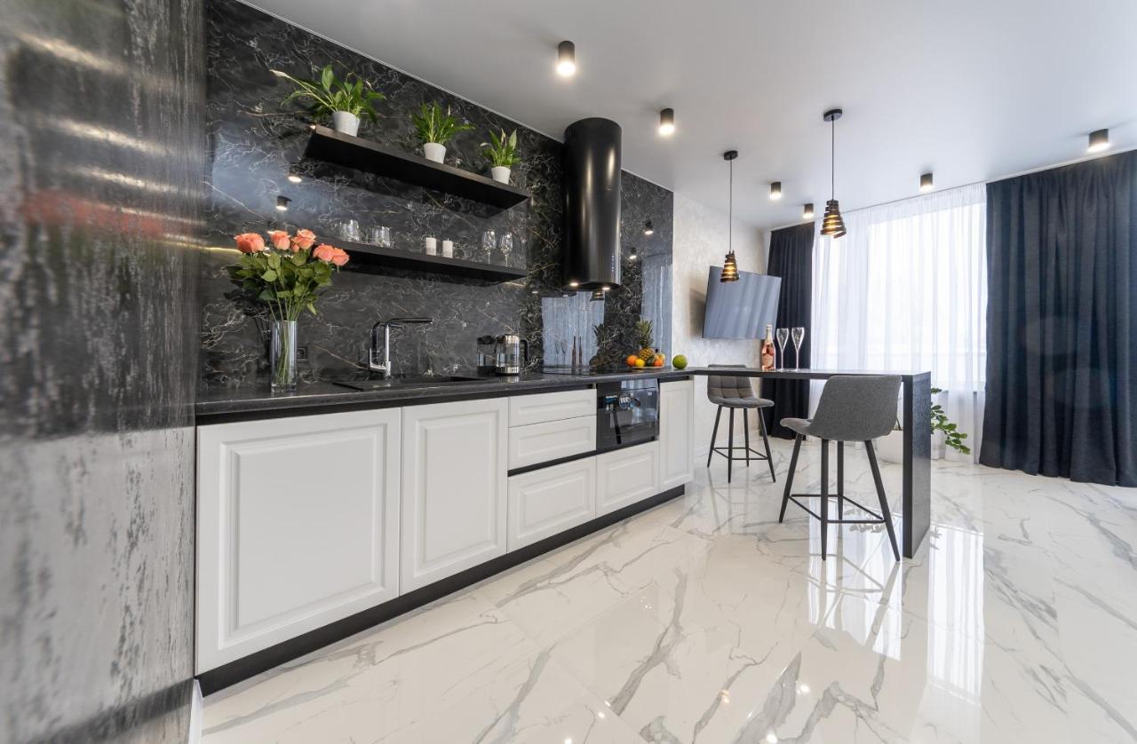 Лучшие Апартаменты На 2 Этаже В Жк Seven Kyiv Exterior photo
